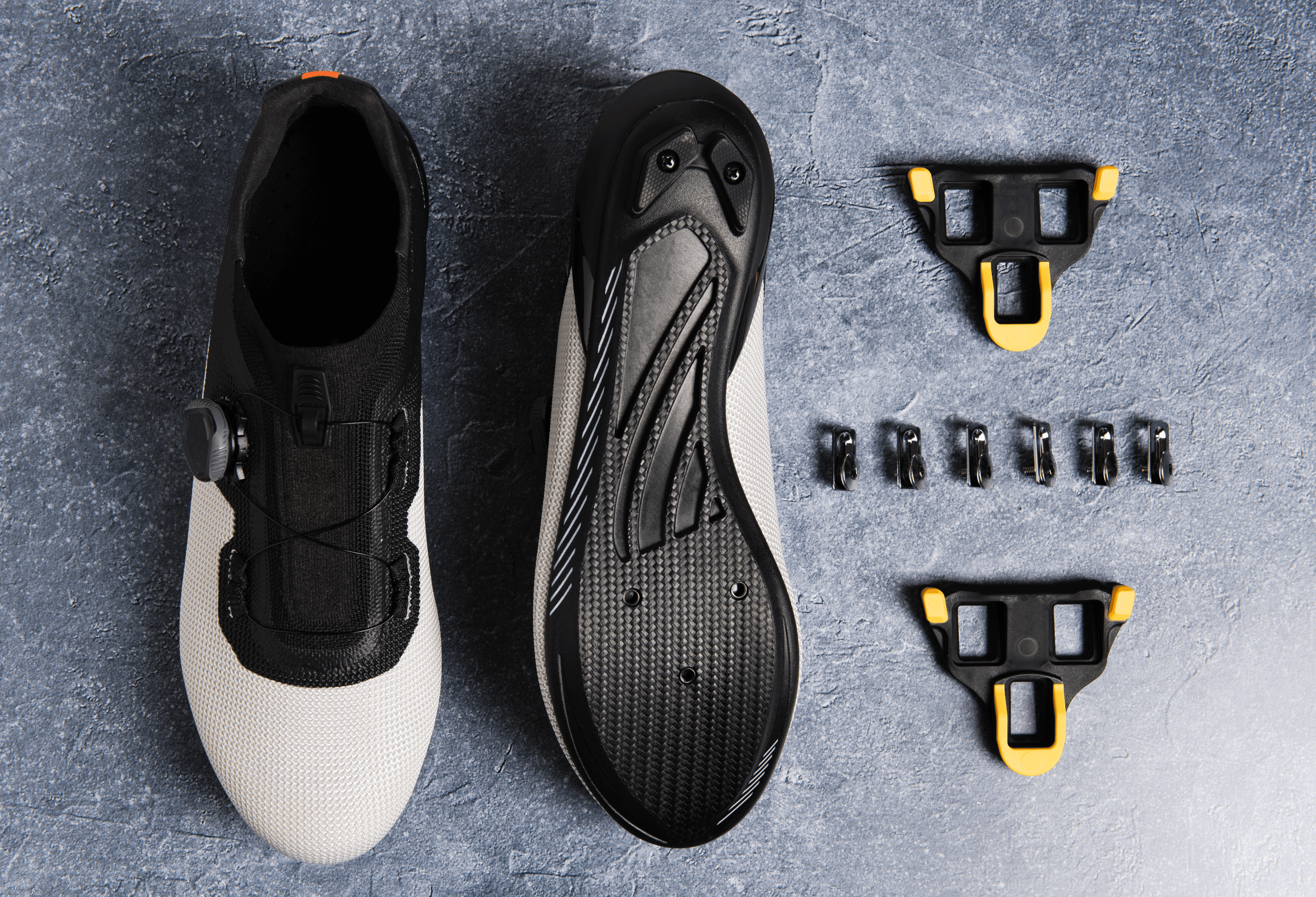 cycling shoes with cleats