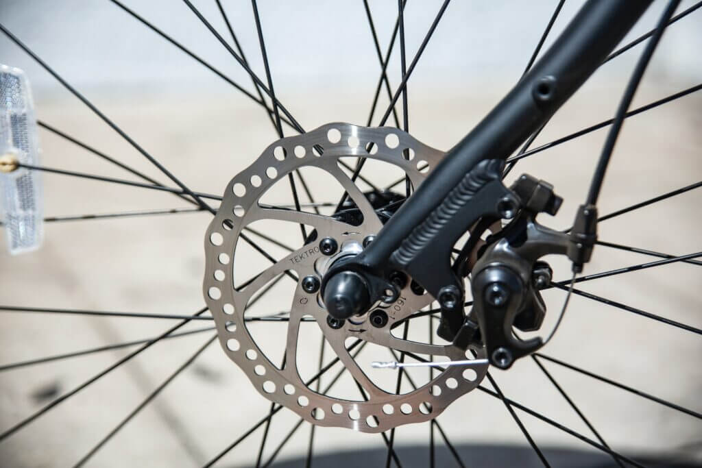 bike with mechanical disk brakes