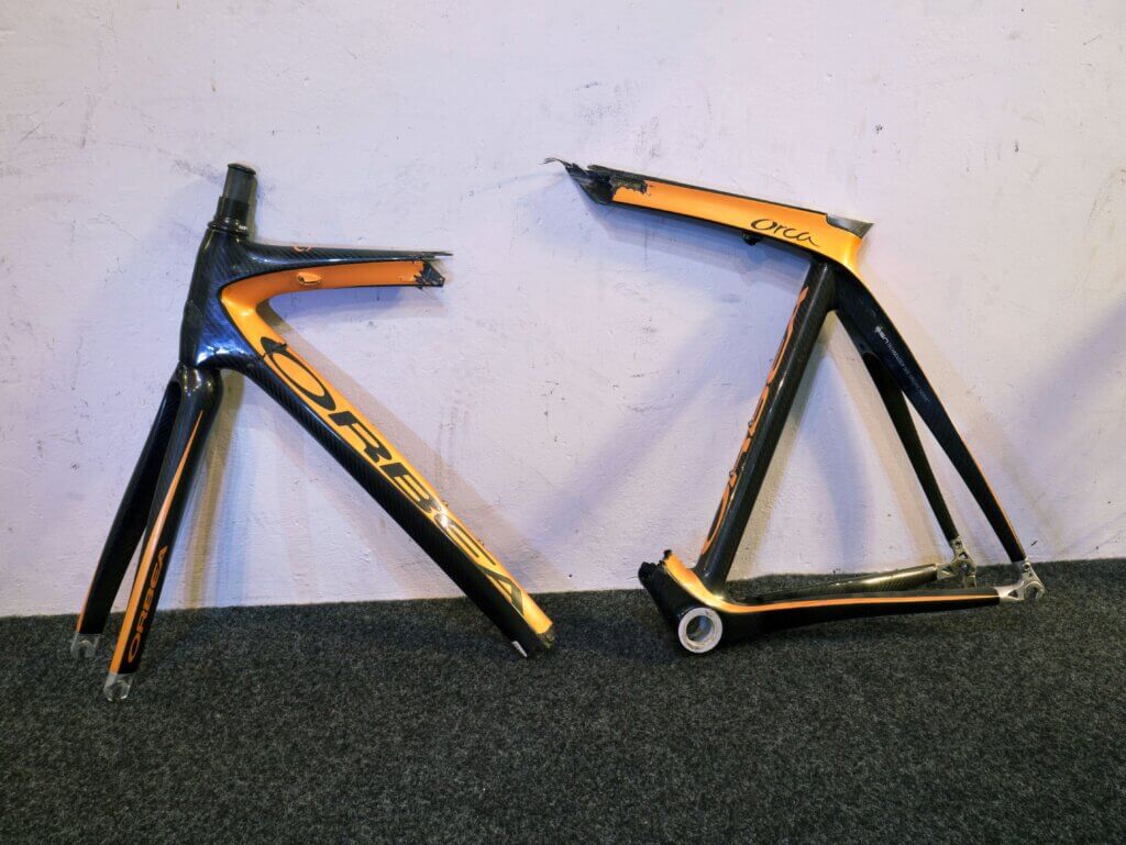 a carbon bike frame snapped in half